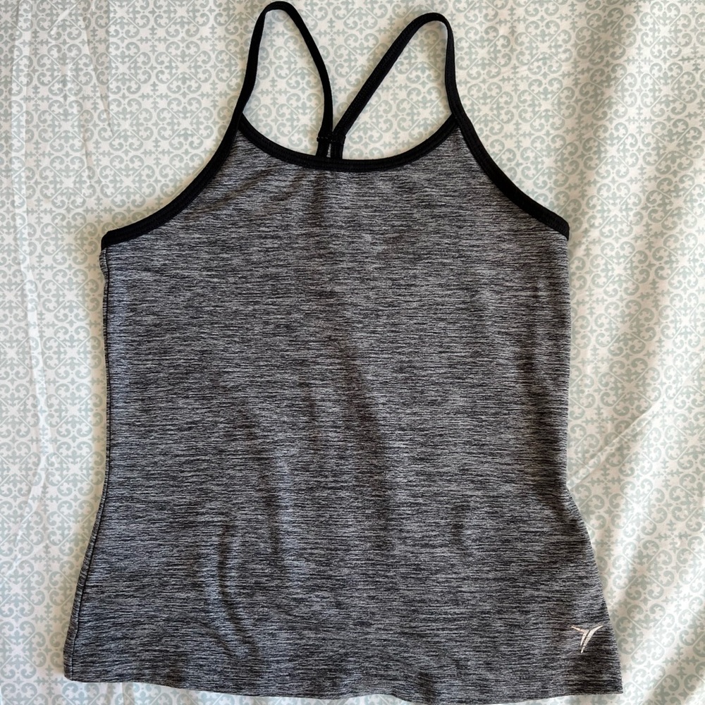 workout top